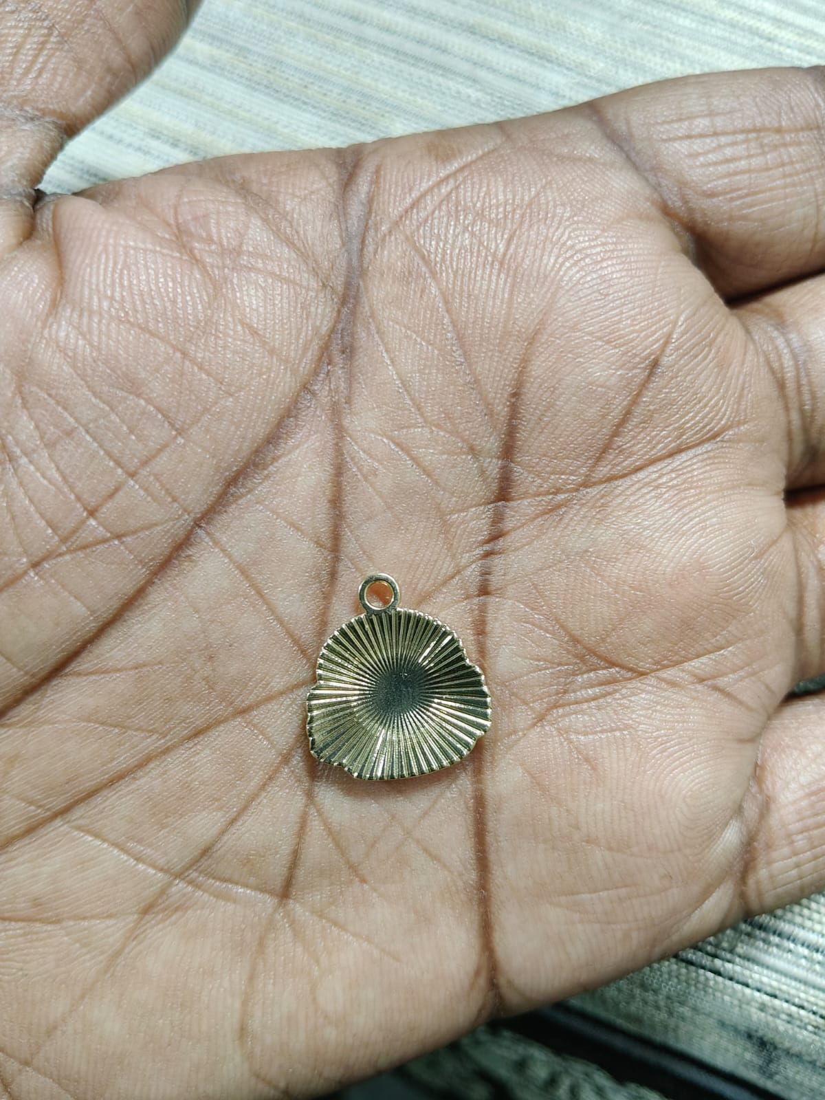 NAGNESHI Hamburger Enamel Charms - Gold-Plated Cheeseburger Pendants for Jewelry Making, DIY Foodie Necklaces, Bracelets, Earrings, and Junk Food Crafts