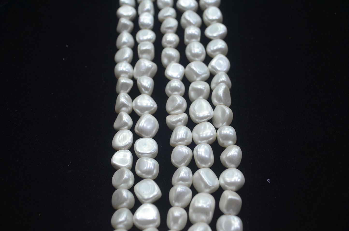 Shall pearl Ofwhite