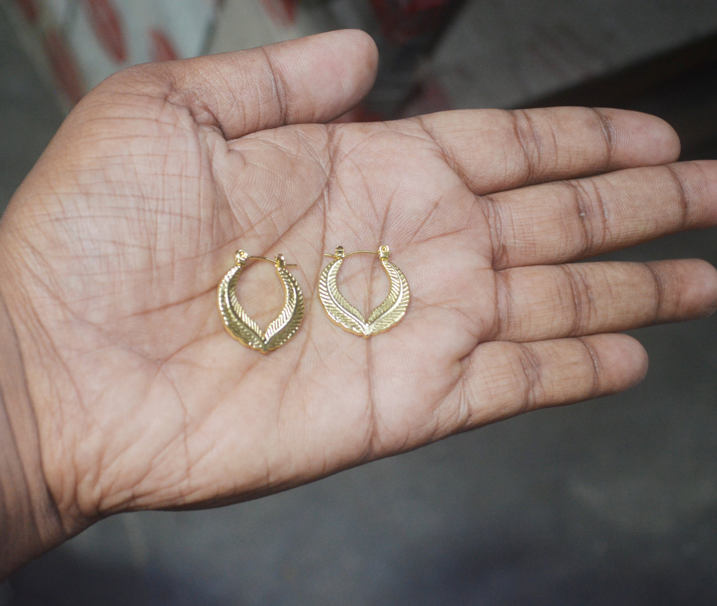 Anti Tarnish Vintage Feather Leaf Design Hoop Earrings