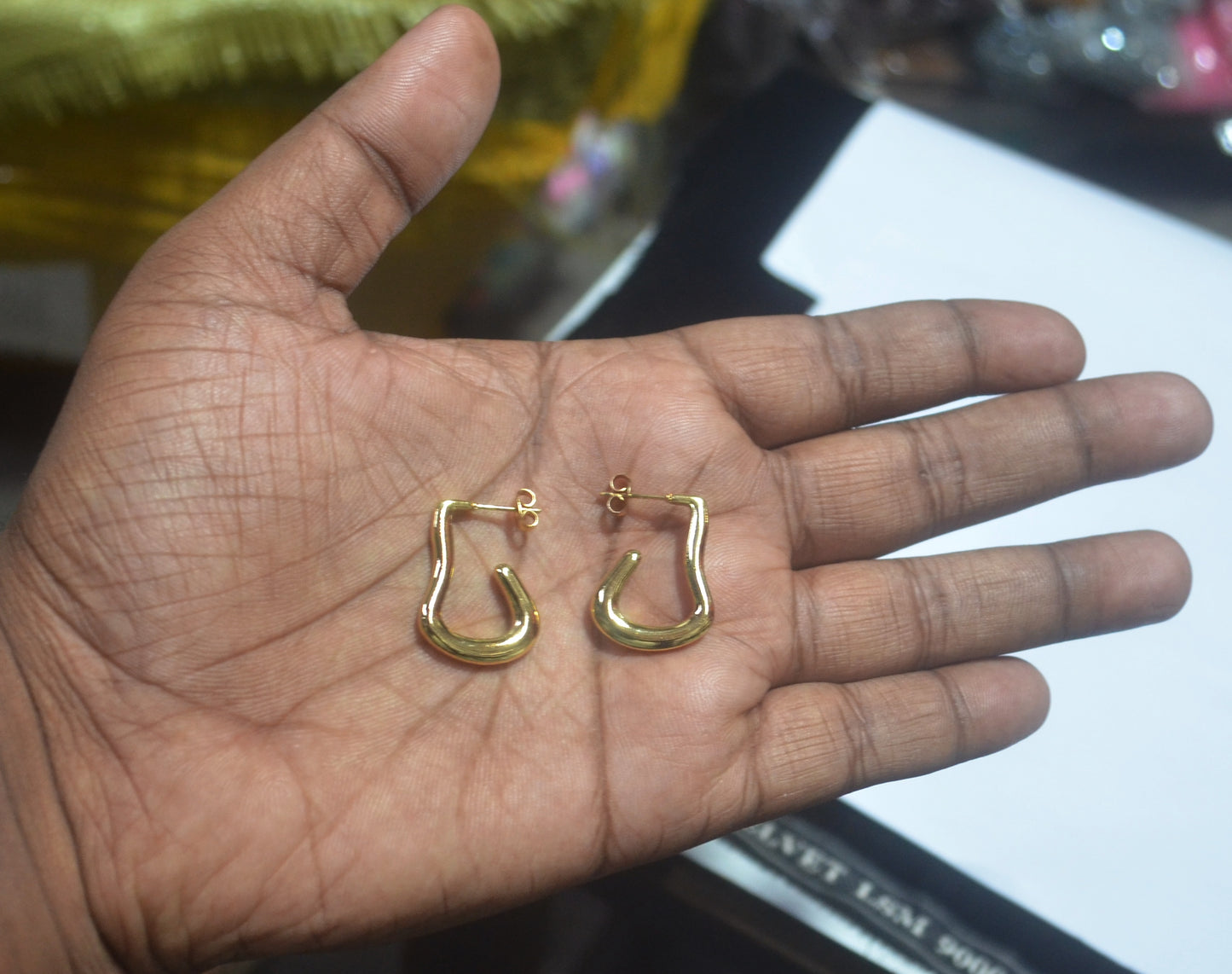 Anti Tarnish Gold-Tone Hook Design Earrings – Elegant New Lightweight