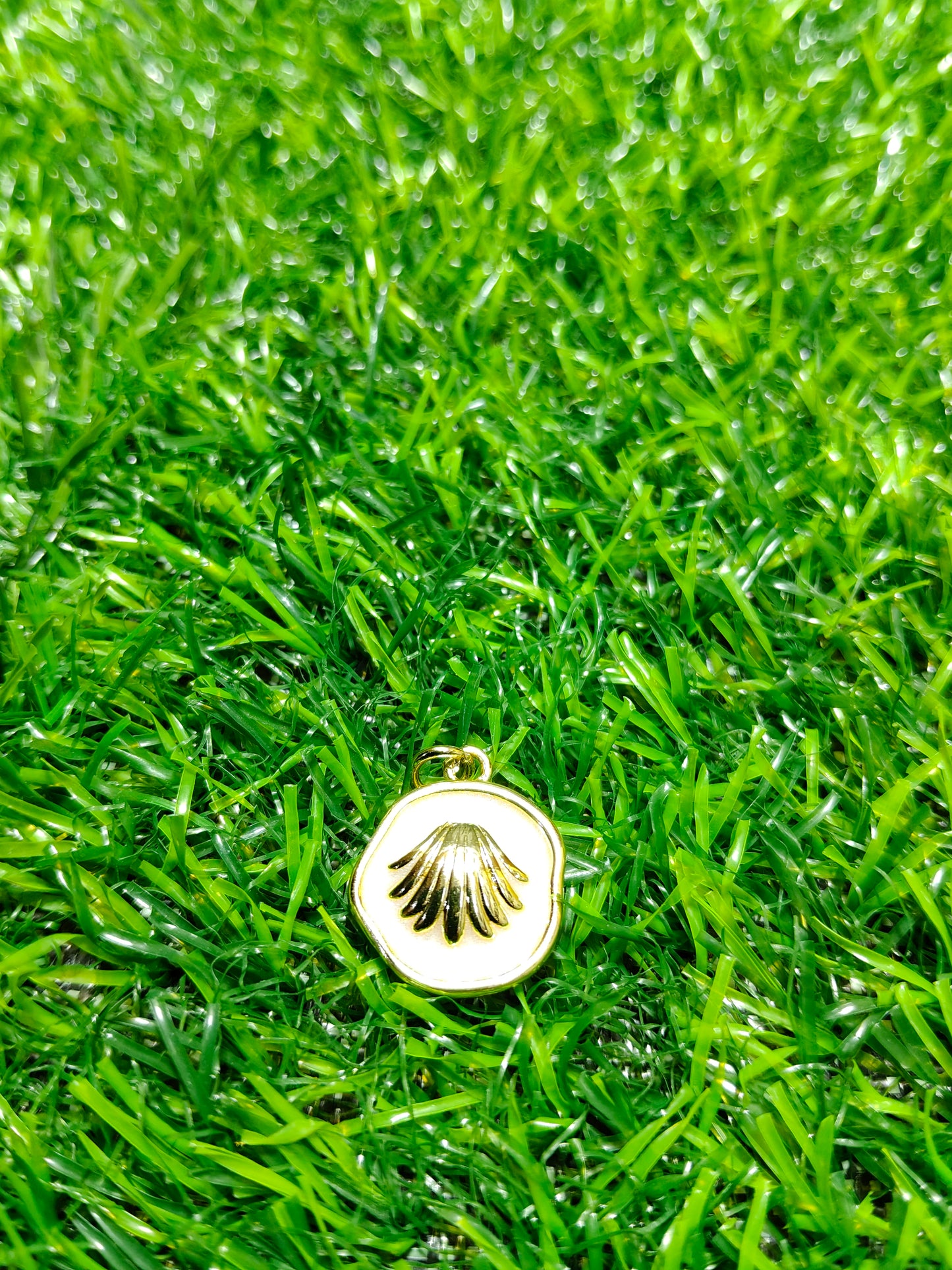 Anti-Tarnish Scallop Shell Charms | Gold & Pearlescent Enamel Pendants