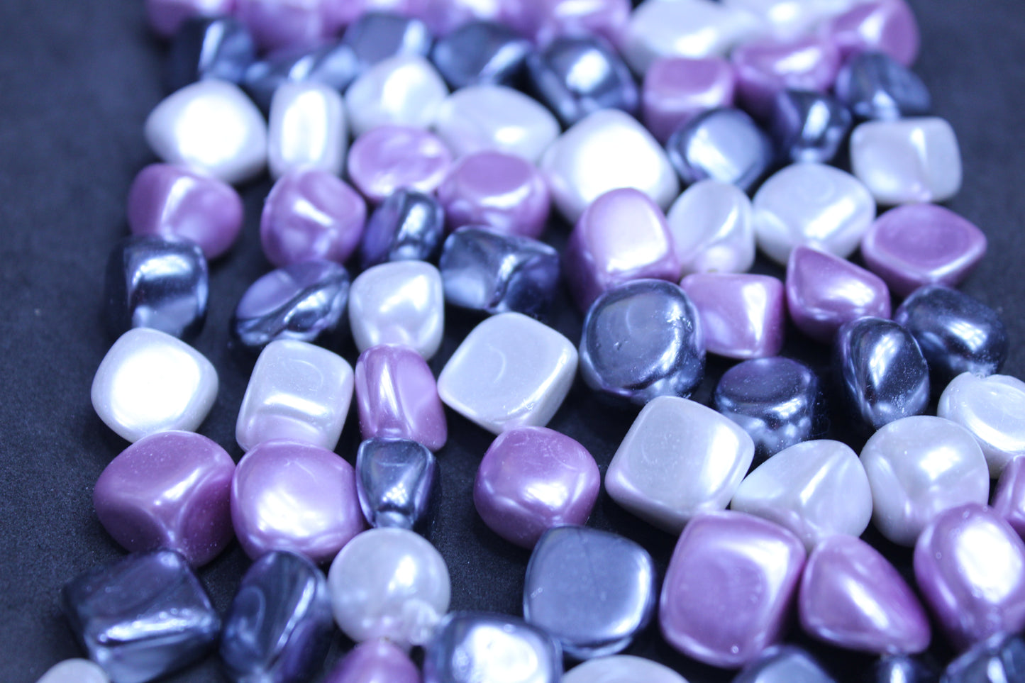 Shall pearl multi Unevan size 15mm 28pcs