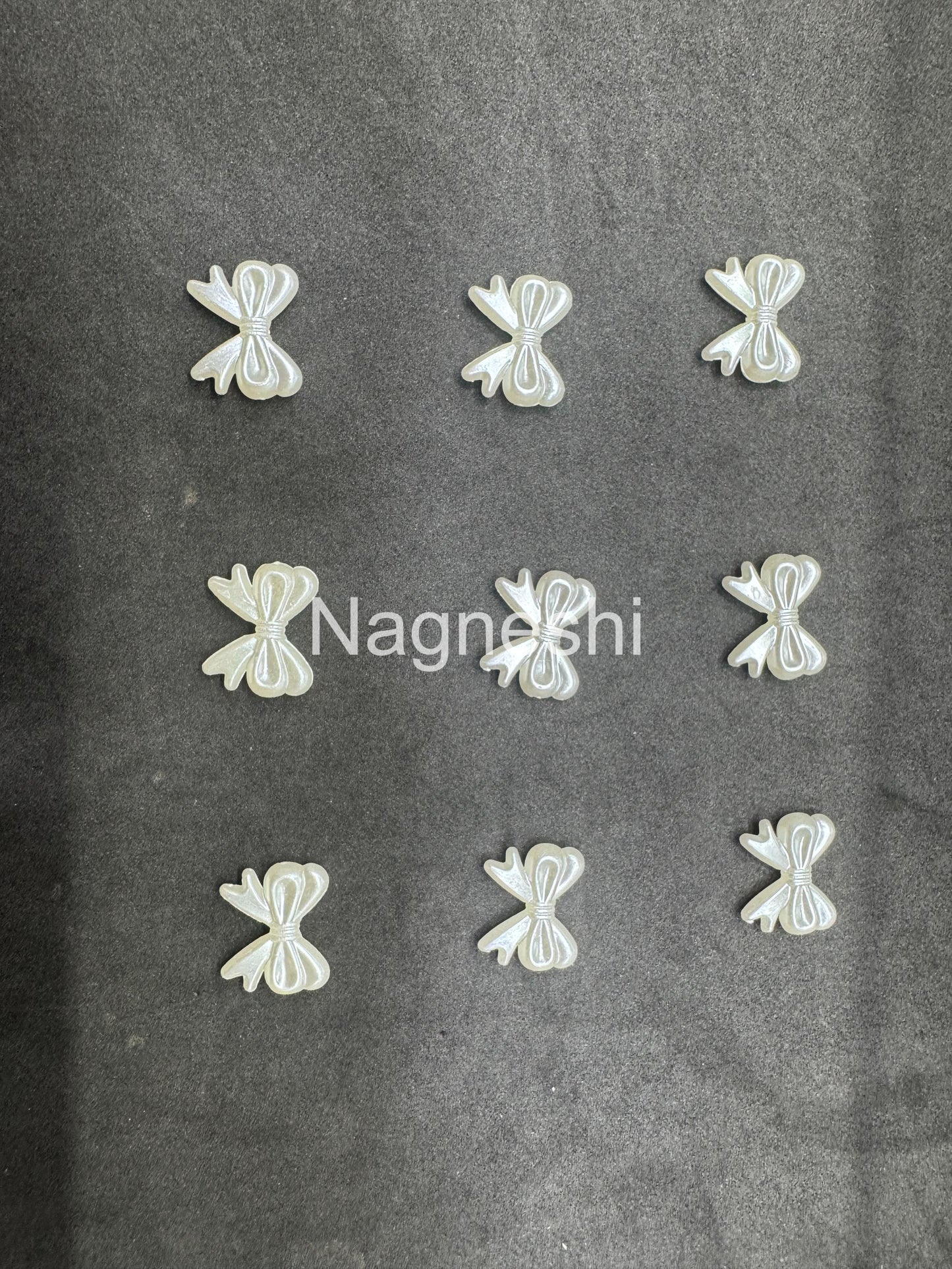 Plastic bow multi colors