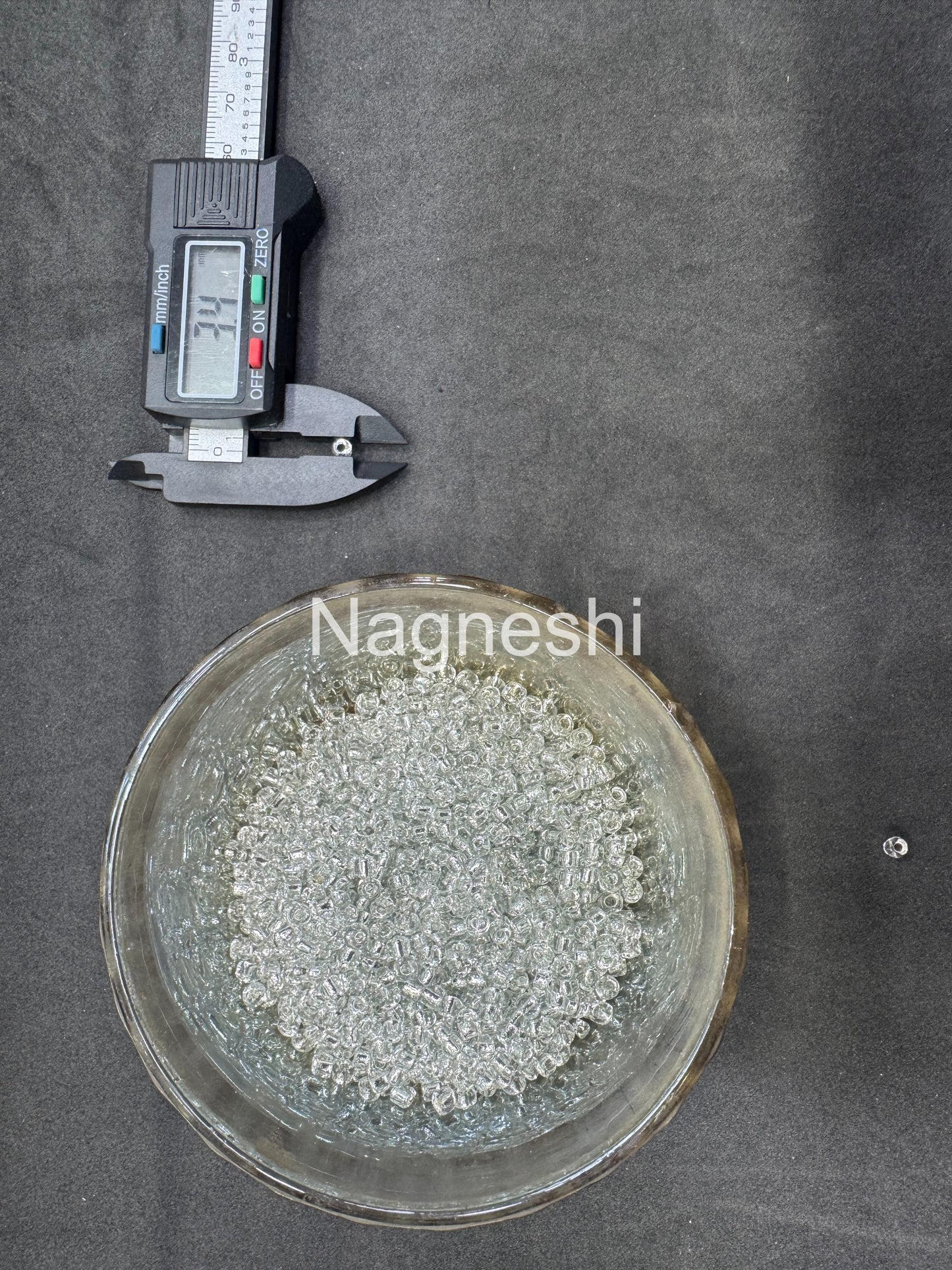 Glass Seed Beads Opeak white