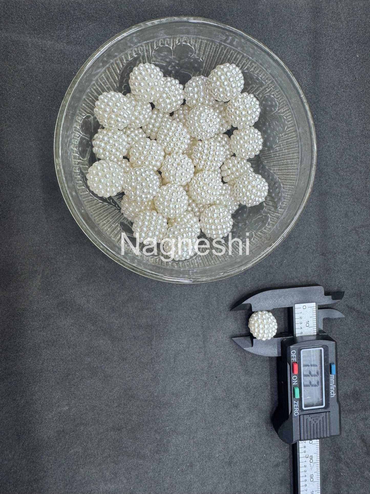 Plastic beads Fruit boll