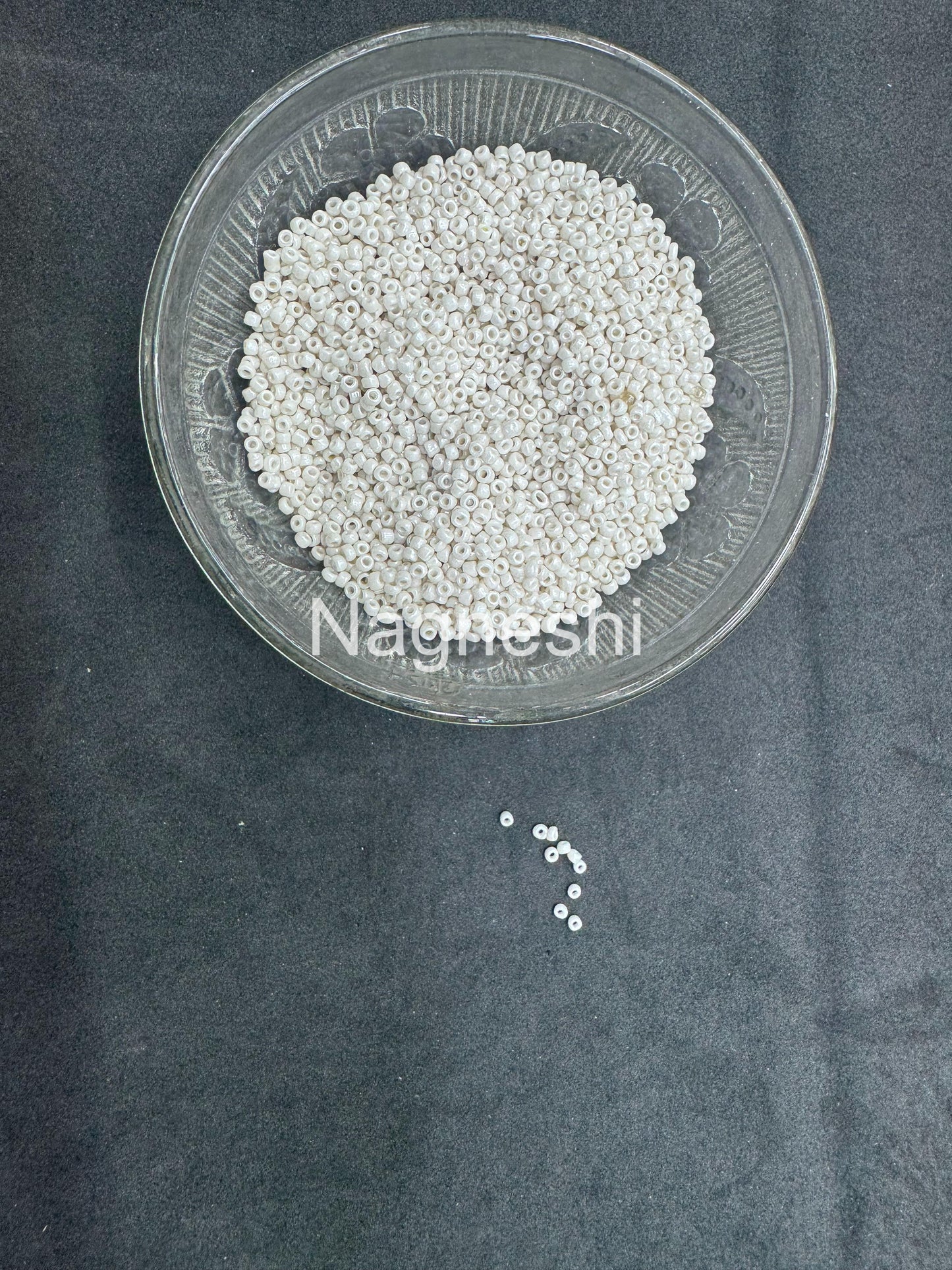 Glass Seed Beads Opeak ofwhite