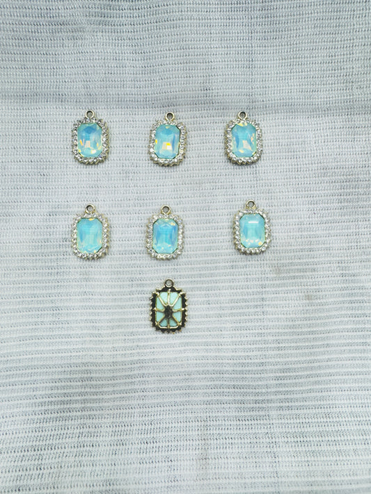Charms Anti tarnish with stone