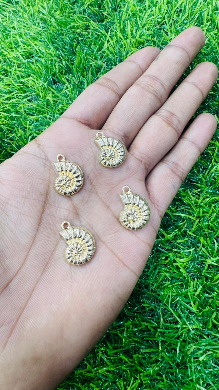 Unique Gold Plated Nautilus Shell Charms (Pack of 5)