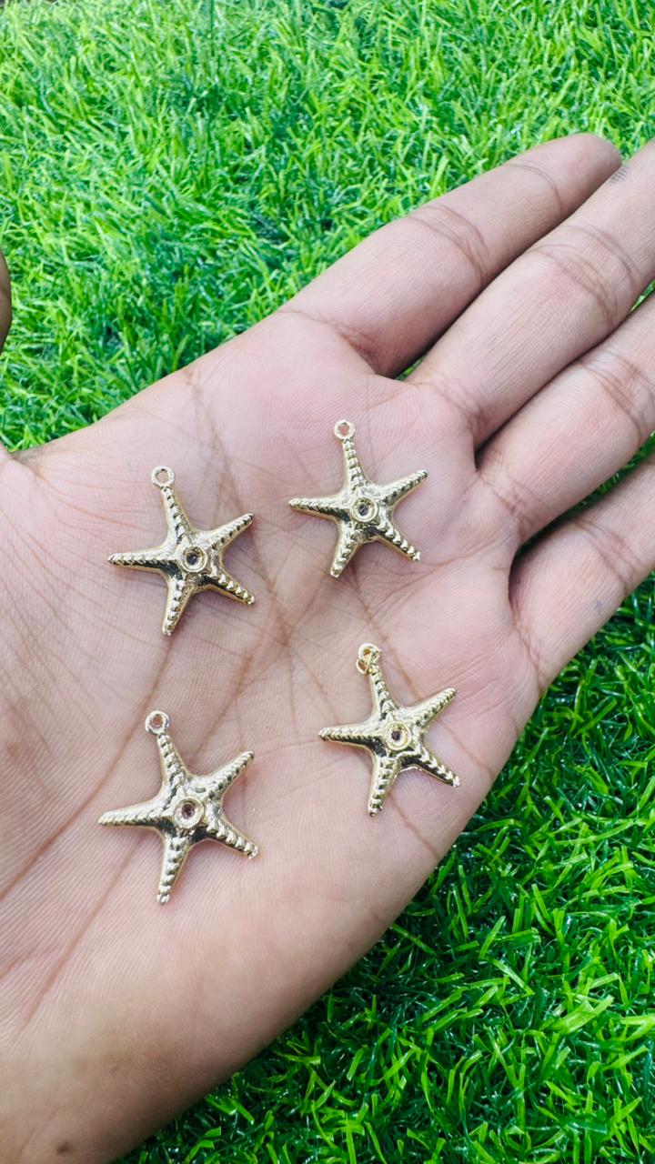 Small Gold Plated Starfish Charms Pendants (Set of 5)
