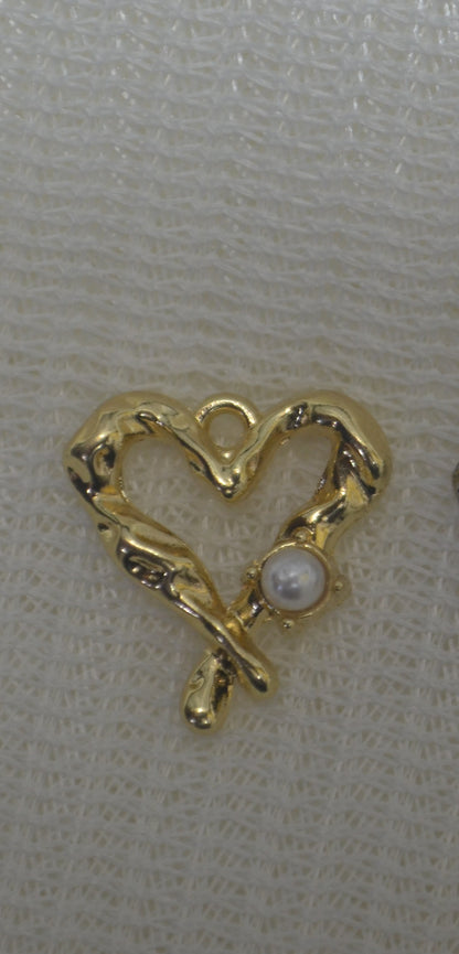 Anti-Tarnish heart charm - Available in Gold & Silver