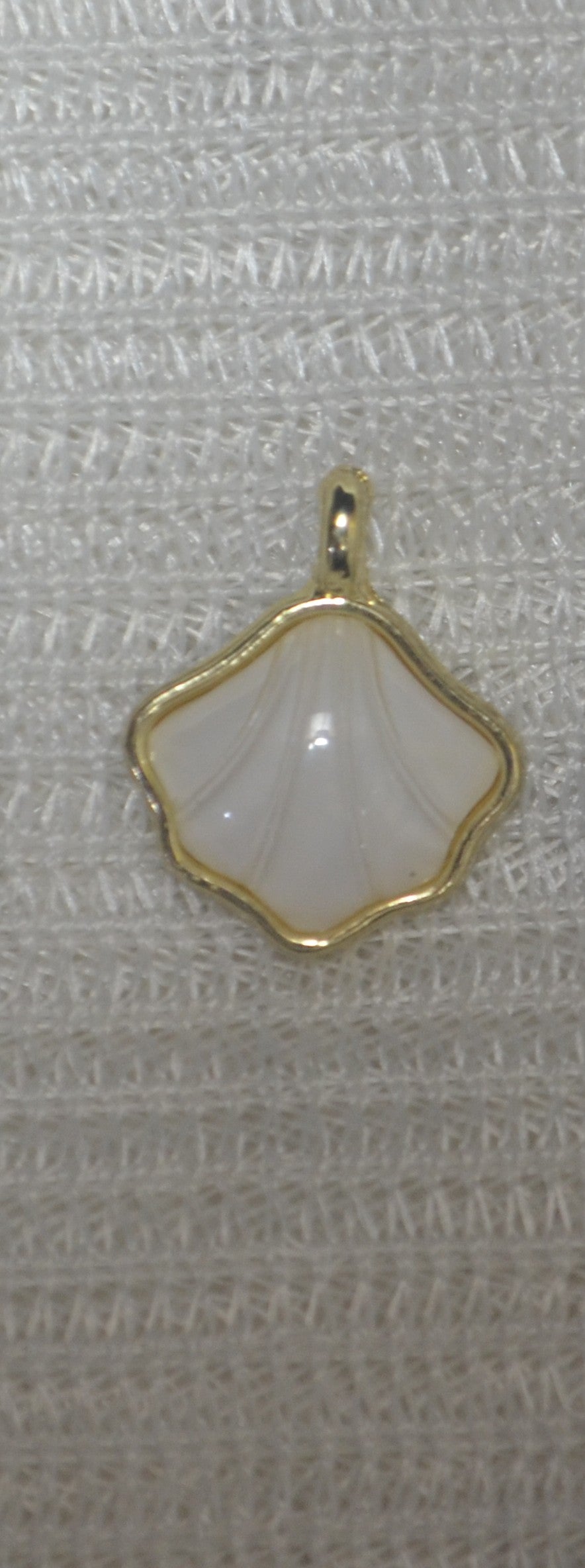 Anti-Tarnish Shell charm - Available in Gold & Silver