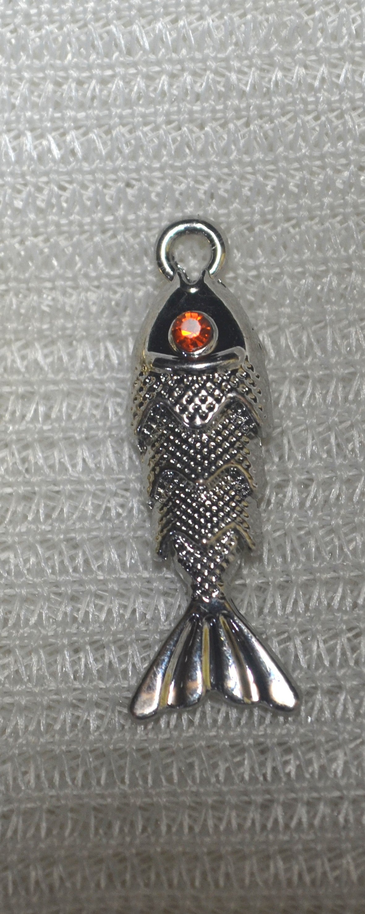Anti-Tarnish Fish charm - Available in Gold & Silver