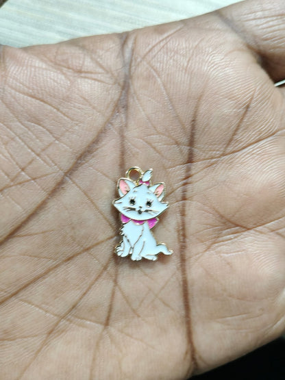 NAGNESHI White Cat Enamel Charms with Pink Bow - Gold-Plated Kitten Pendants for Jewelry Making, DIY Animal Necklaces, Bracelets, and Cute Crafting Supplies