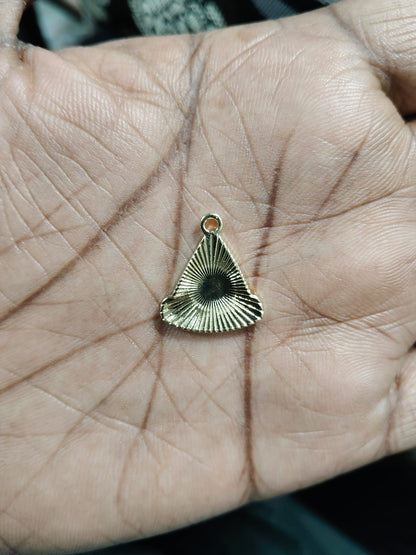 NAGNESHI Pizza Slice Enamel Charms – Colorful Foodie Pendants with Gold Trim – Cute DIY Jewelry Charms for Friendship Bracelets, Necklaces, and Crafts