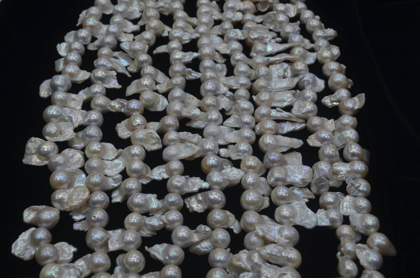 Natural Baroque pearl