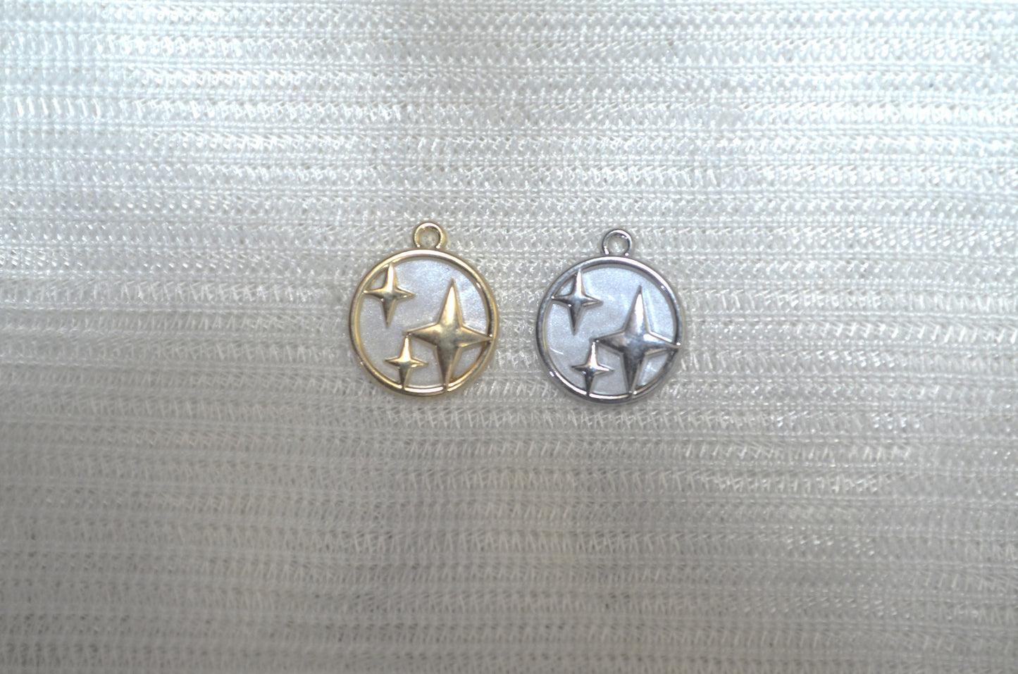 Anti-Tarnish Round star charm - Available in Gold & Silver