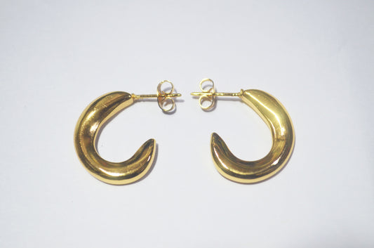 Anti Tarnish Gold-Tone Hook Design Lightweight Earrings