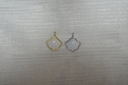 Anti-Tarnish Shell charm - Available in Gold & Silver