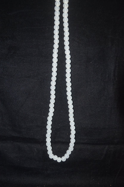 Opaque white glass beads 8 mm (Pack of 5)