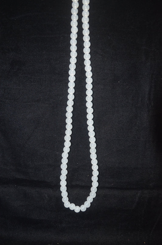Opaque white glass beads 8 mm (Pack of 5)