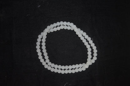 Opaque white glass beads 8 mm (Pack of 5)