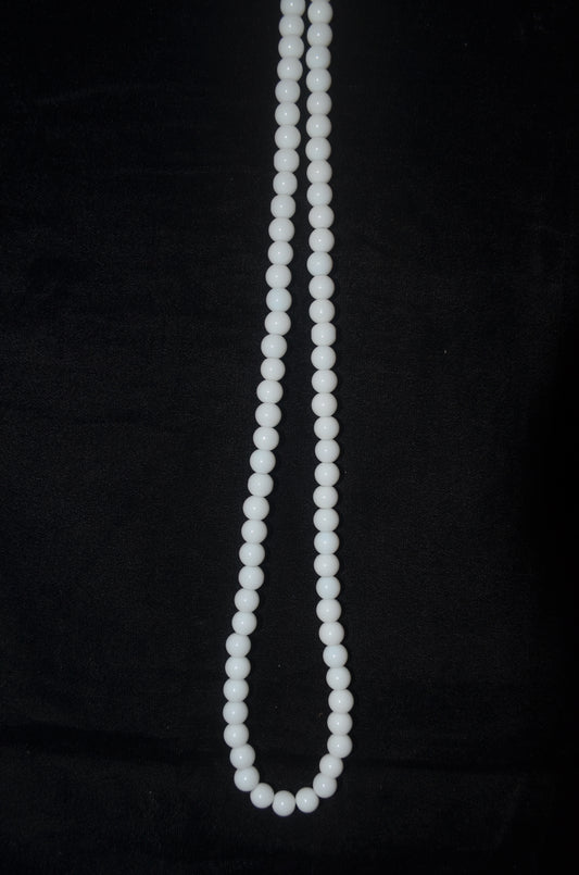 White glass beads 8 mm (Pack of 5)