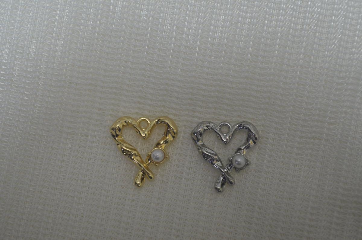 Anti-Tarnish heart charm - Available in Gold & Silver