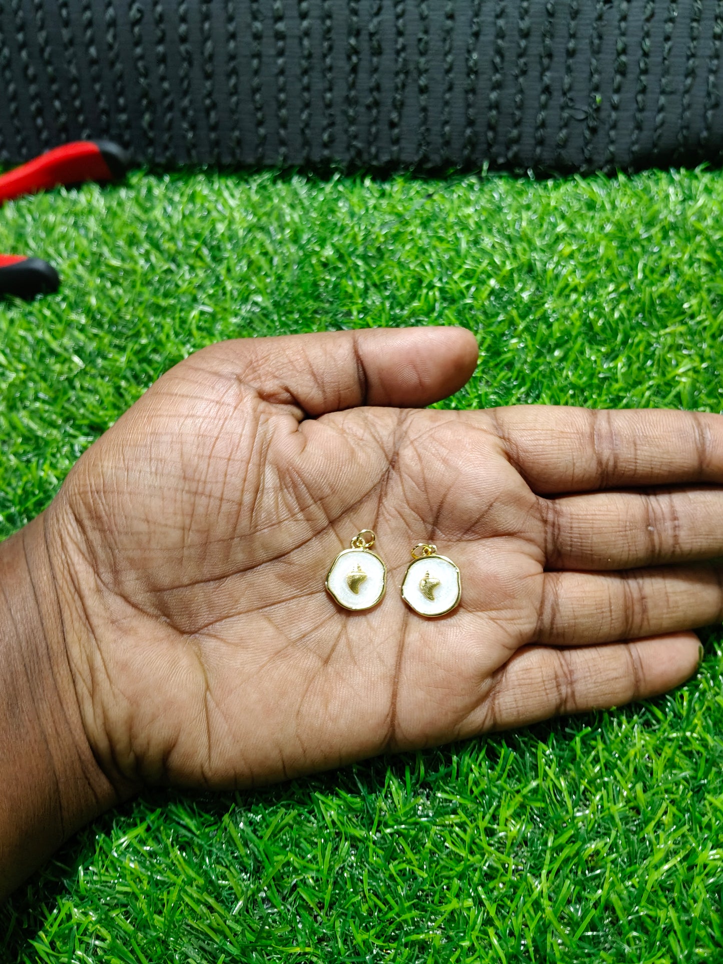 Anti-Tarnish Sea Shell Charms | Gold Conch Enamel Pendants