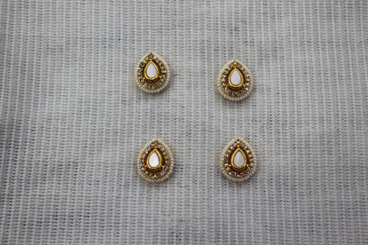 Rakhi Kundan Mop