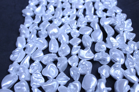 shall pearl OfWhite 23mm 25pcs