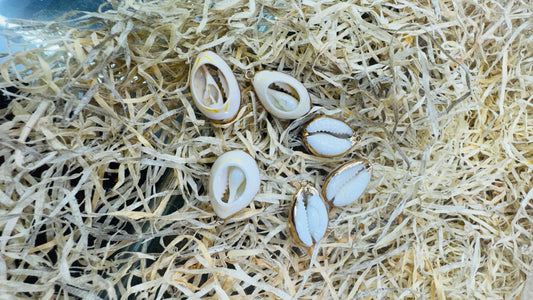 Gold Seashell, Natural Sea Shell Pendant