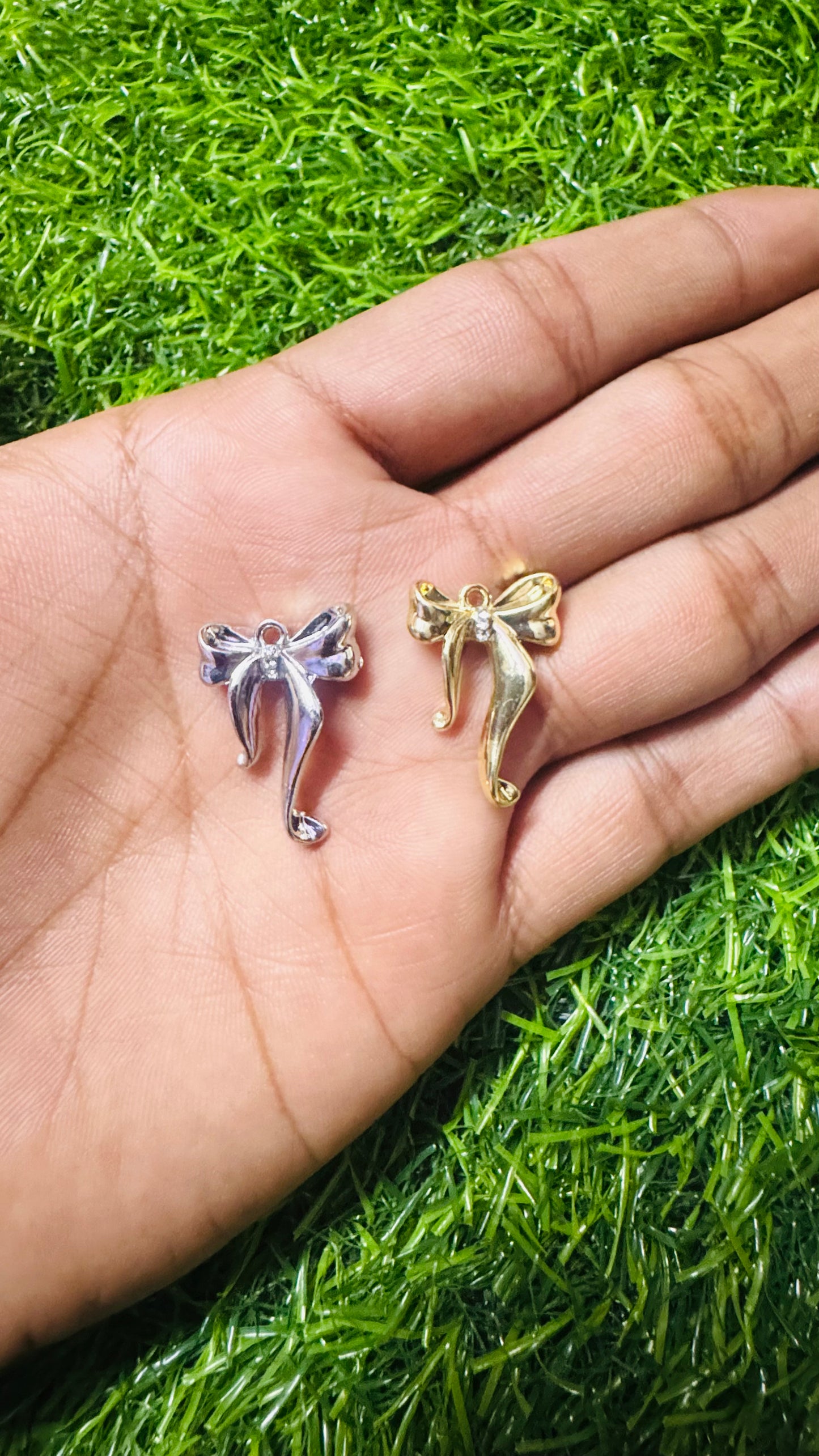 Anti-Tarnish Bow charm - Available in Gold & Silver
