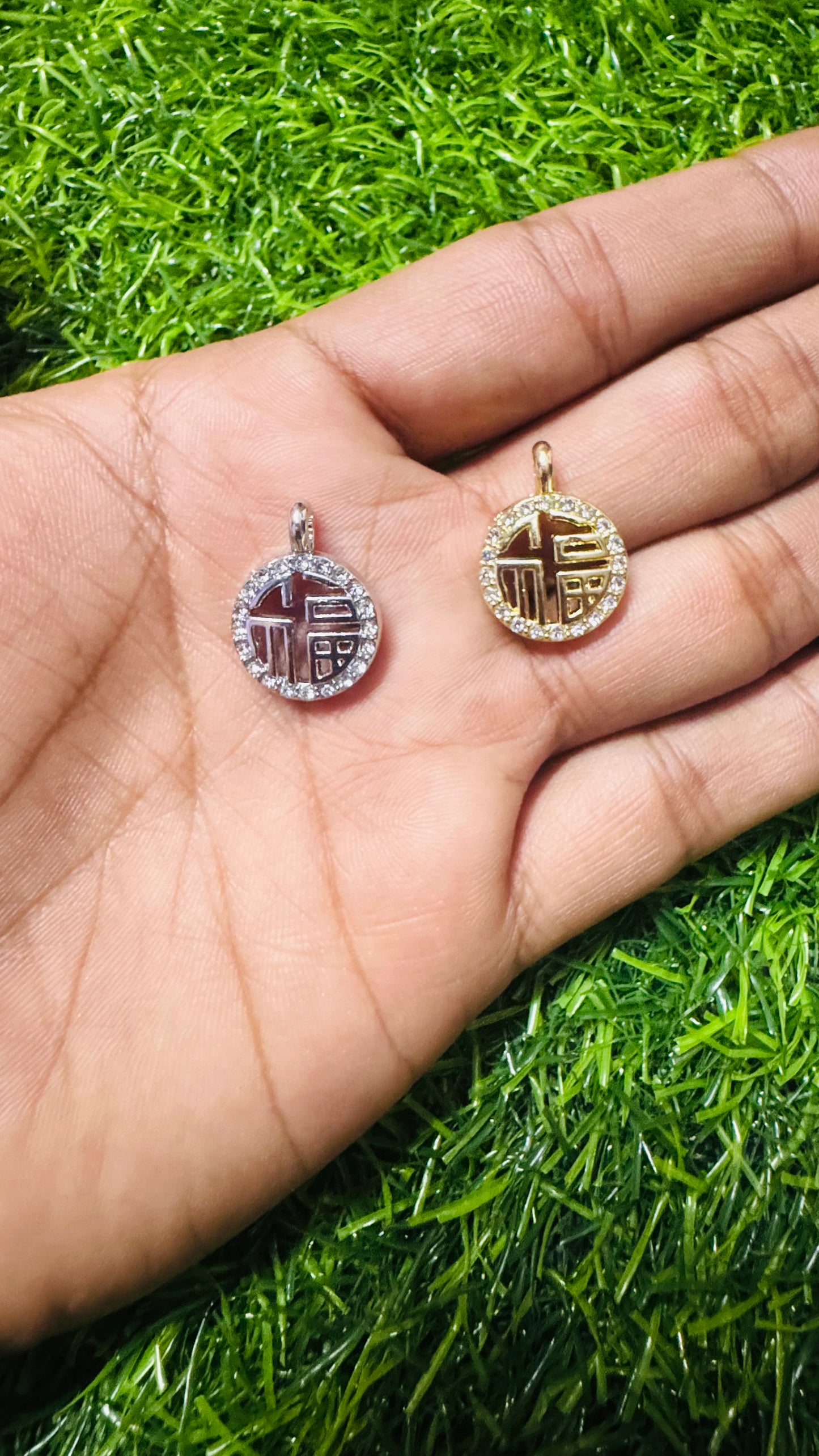Anti-Tarnish Round charm - Available in Gold & Silver