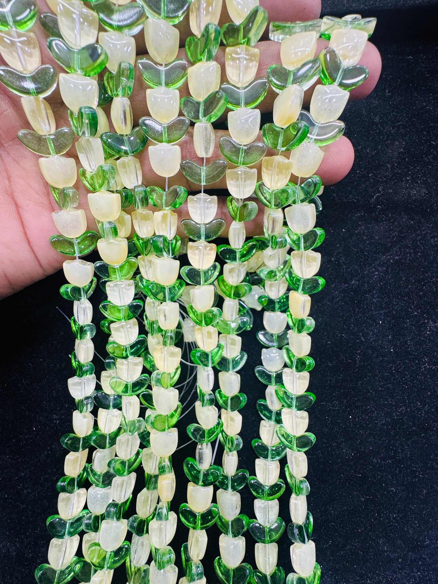 Tulip beads glass yellow Colrs