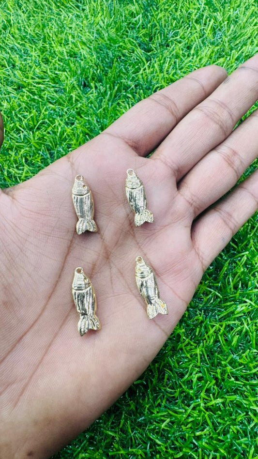 Detailed Gold Plated Stylized Fish Charms Pendants (Pack of 5)