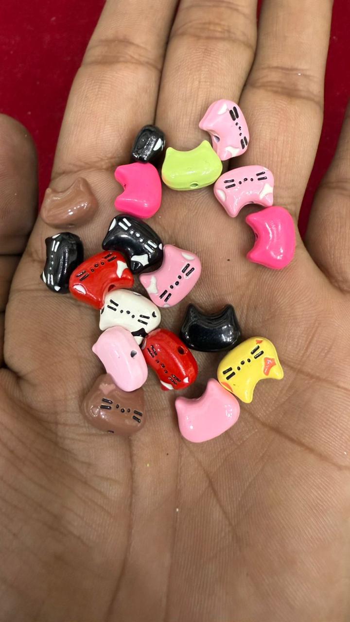 Assorted Kawaii Cat Face Beads (Pack of 10)