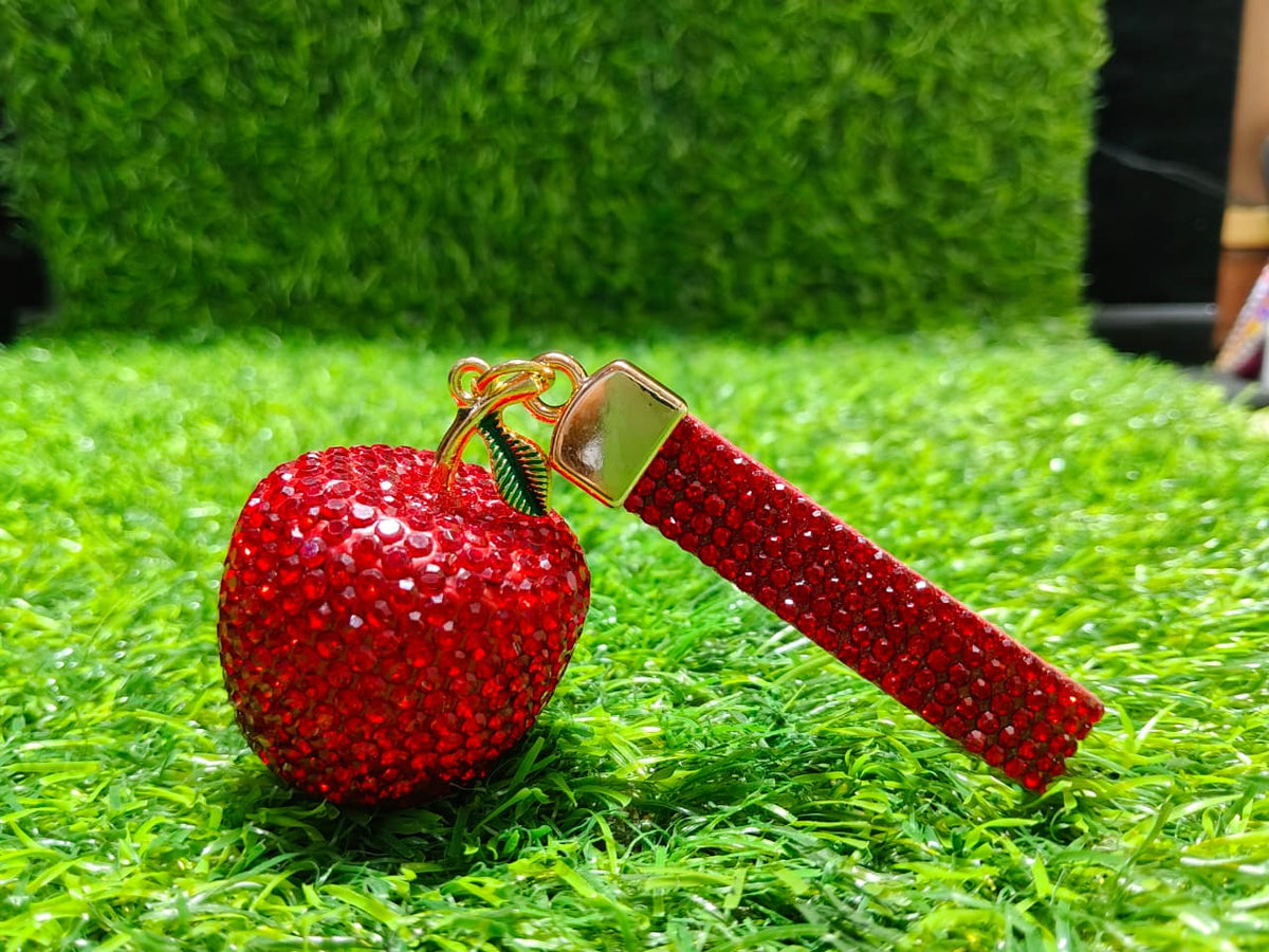Sparkling "Big Apple" Crystal Bag Accessory