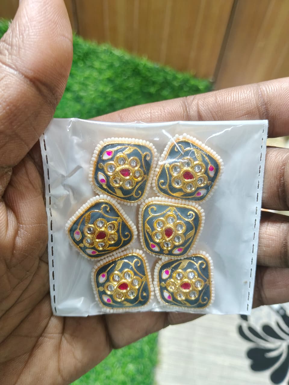 Green Kundan Enamel Designer Beads – (Pack of 6)