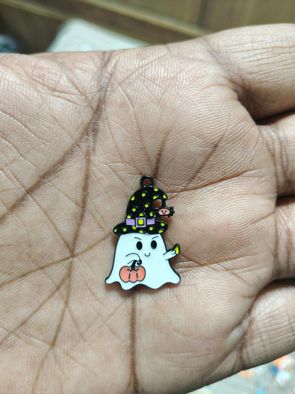 NAGNESHI Cute Ghost Witch Enamel Charm – Spooky Halloween Spirit with Witch Hat & Pumpkin Pendant – DIY Jewelry Making Supplies for Necklaces, Bracelets & Keychains